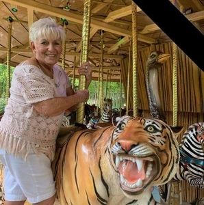 Meet your Posher, Donna